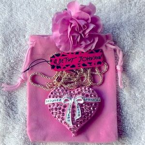 🎀💖🎀  BETSY JOHNSON SPARKLING PINK HEART PENDANT 🎀🌸🎀